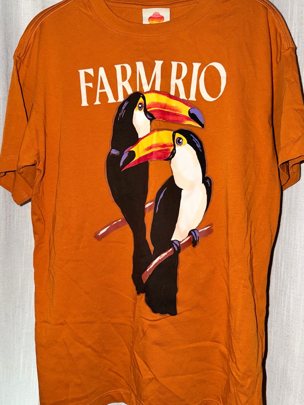 FARM RIO Orange Toucan Graphic Pet Bird T-Shirt - Picture 2 of 12